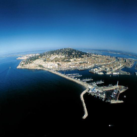 Appartement 1 Chambre + Parking A Deux Pas Des Plages Sete Luaran gambar